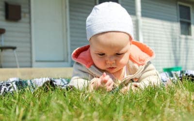 How to Encourage & Observe Baby’s Eye Movements